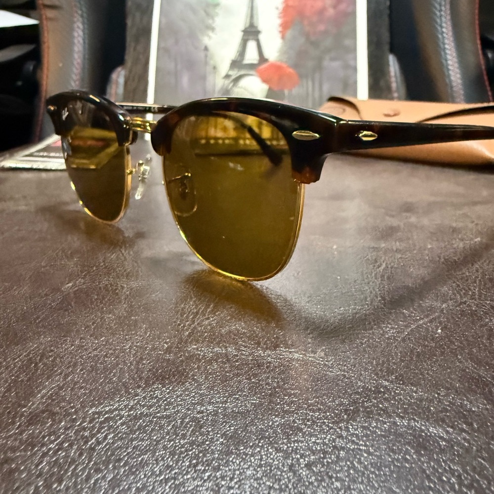 Rayban clubmaster Tortoise Shell with Brown lenses 51mm